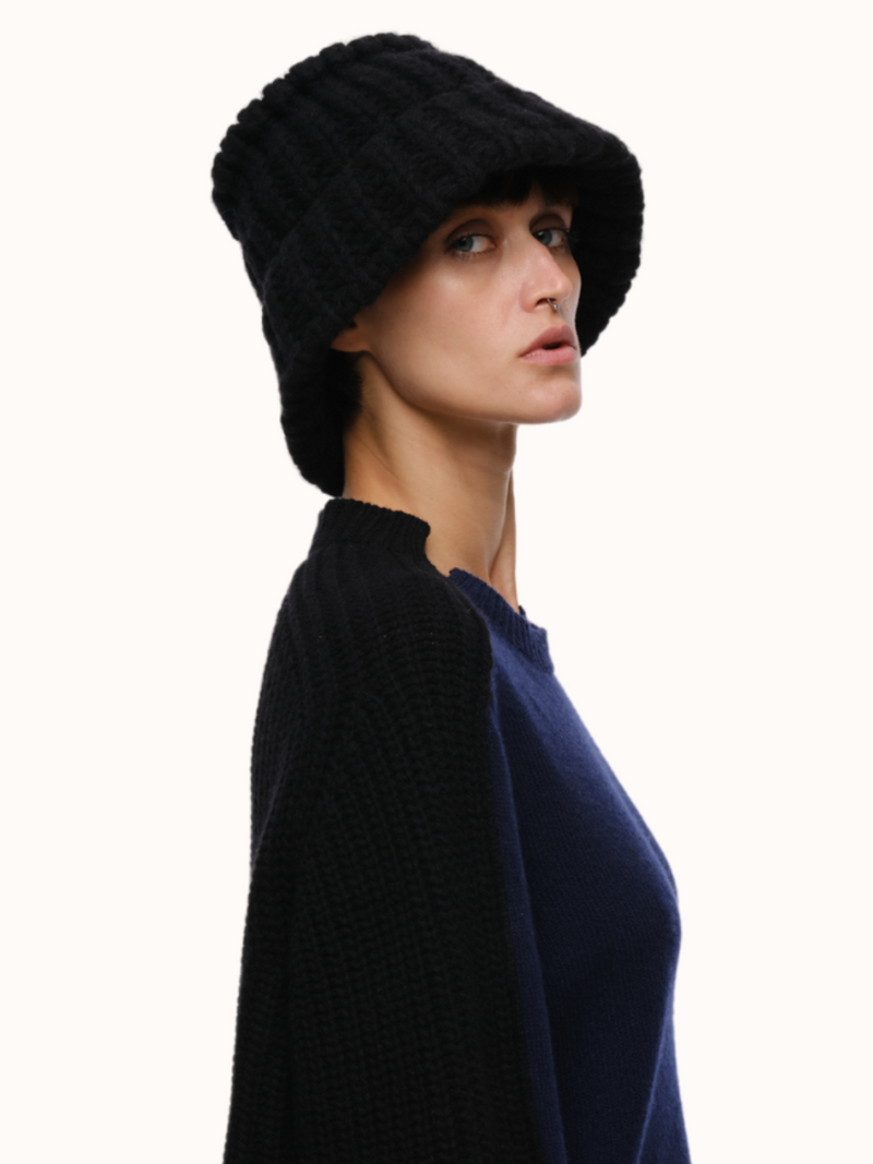 Bett Bucket Hat Hand Knitted in Recycled Cashmere Recycled Wool